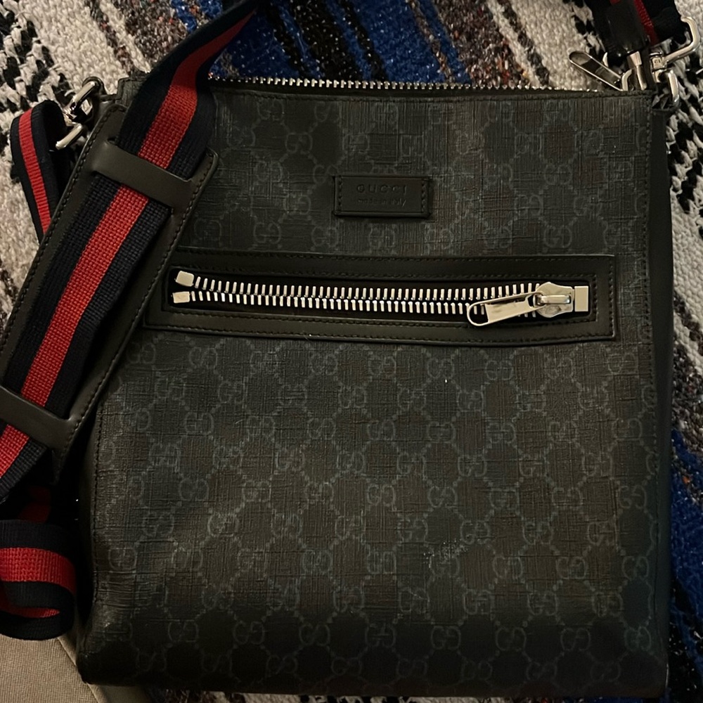 Authentic Gucci men’s bag